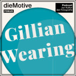 Das Cover der FOKUS Episode über Gillian Wearing von dieMotive